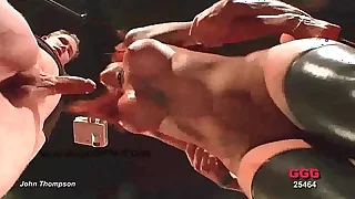 Redhead old bag in latex boots